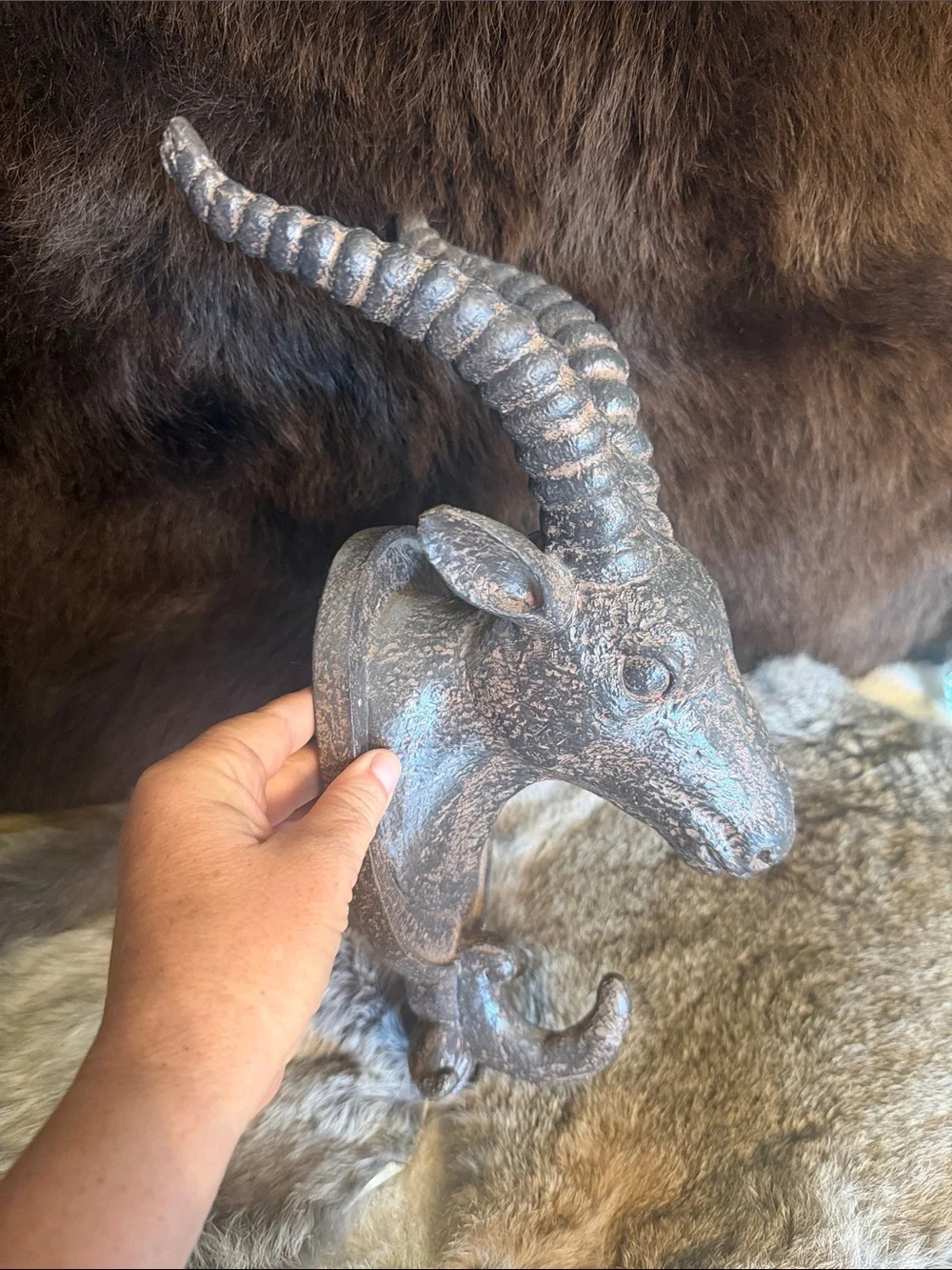 Rustic Brown ibex Head Wall Hook - Brown Home Wall Decor (850)
